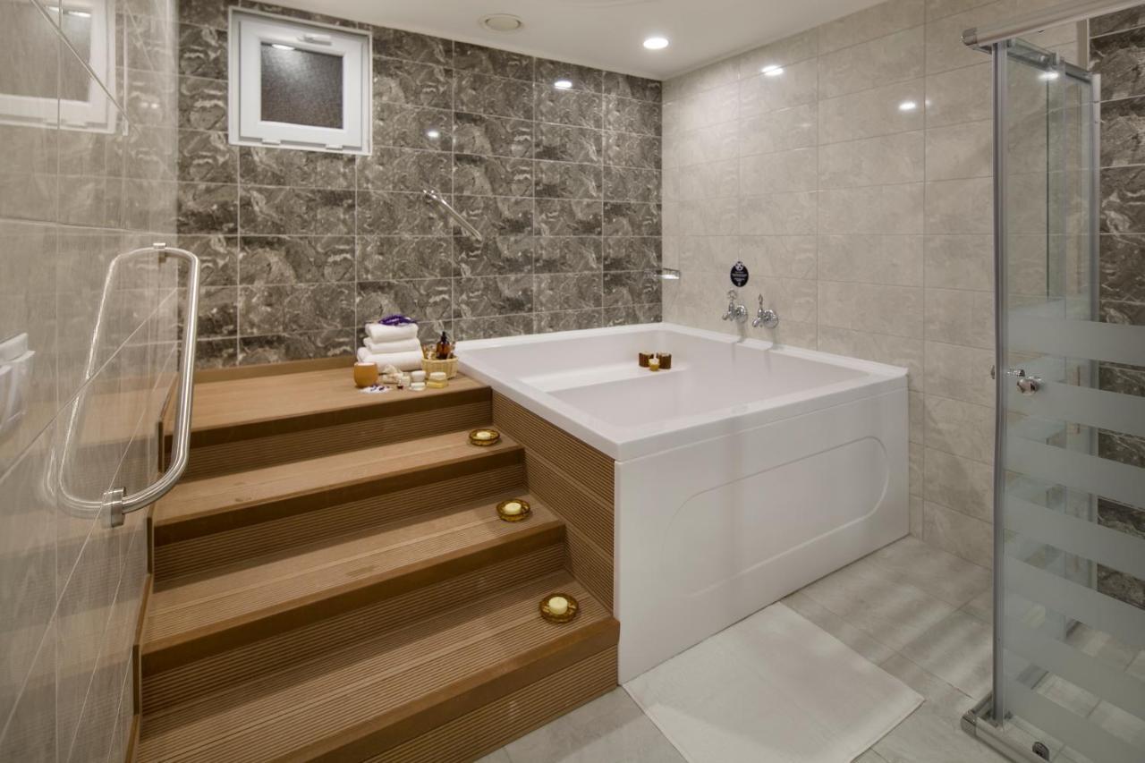 Karatay Termal Tatil Koyu Aparthotel คอนยา ภายนอก รูปภาพ